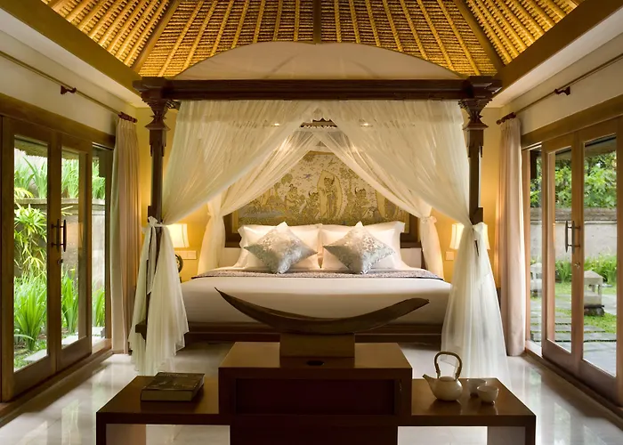 Resort Kamandalu 5*
