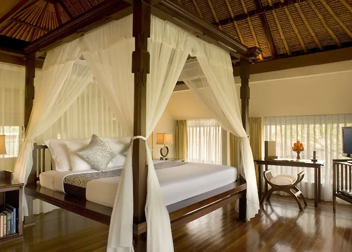 Resort Kamandalu 5*