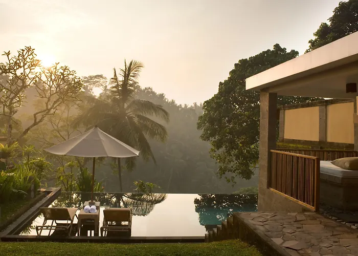 Resort Kamandalu 5*