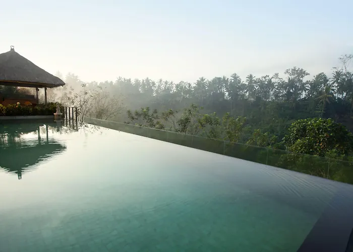 Kamandalu Resort