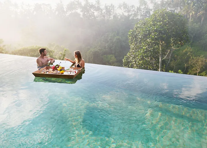リゾート Kamandalu 5*